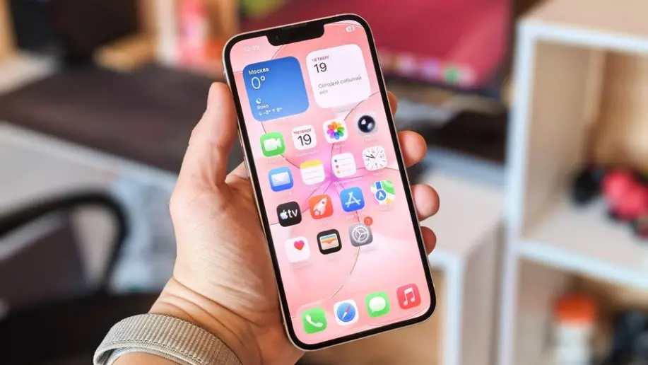 Дисплей iPhone 17е